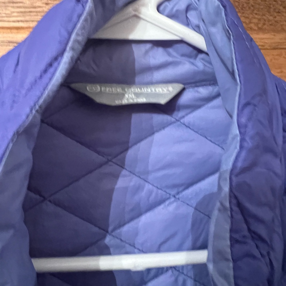 Free Country Women's Royal Blue Puffer Jacket - Picture 2 of 2